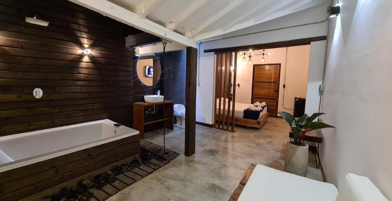 All Natural Glamping Copacabana Εξωτερικό φωτογραφία