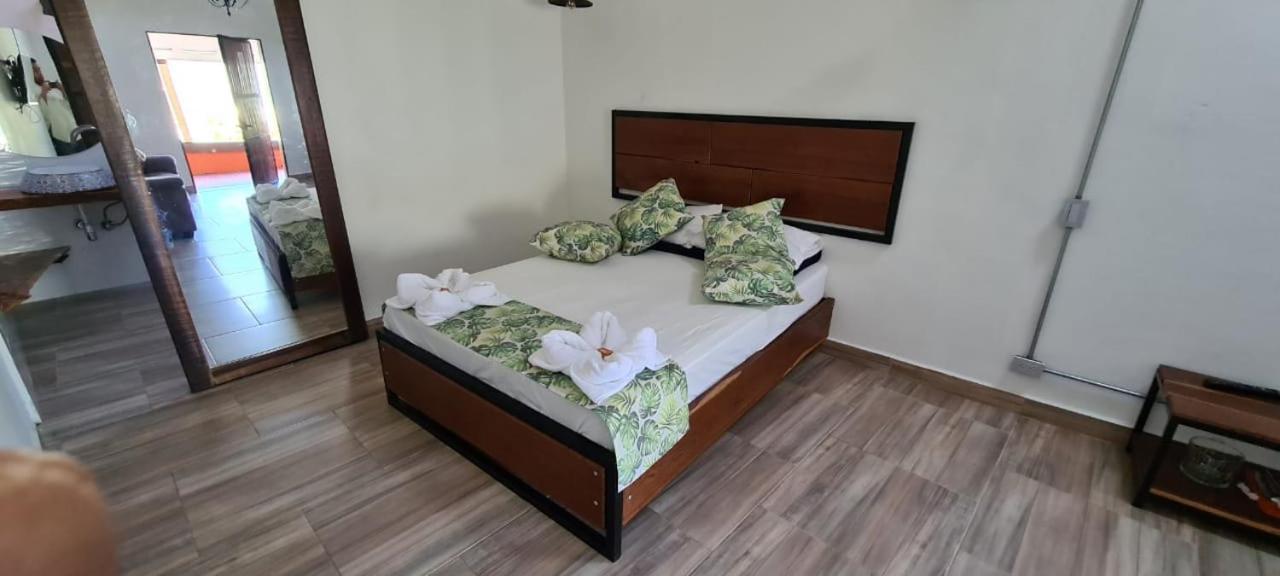 All Natural Glamping Copacabana Εξωτερικό φωτογραφία